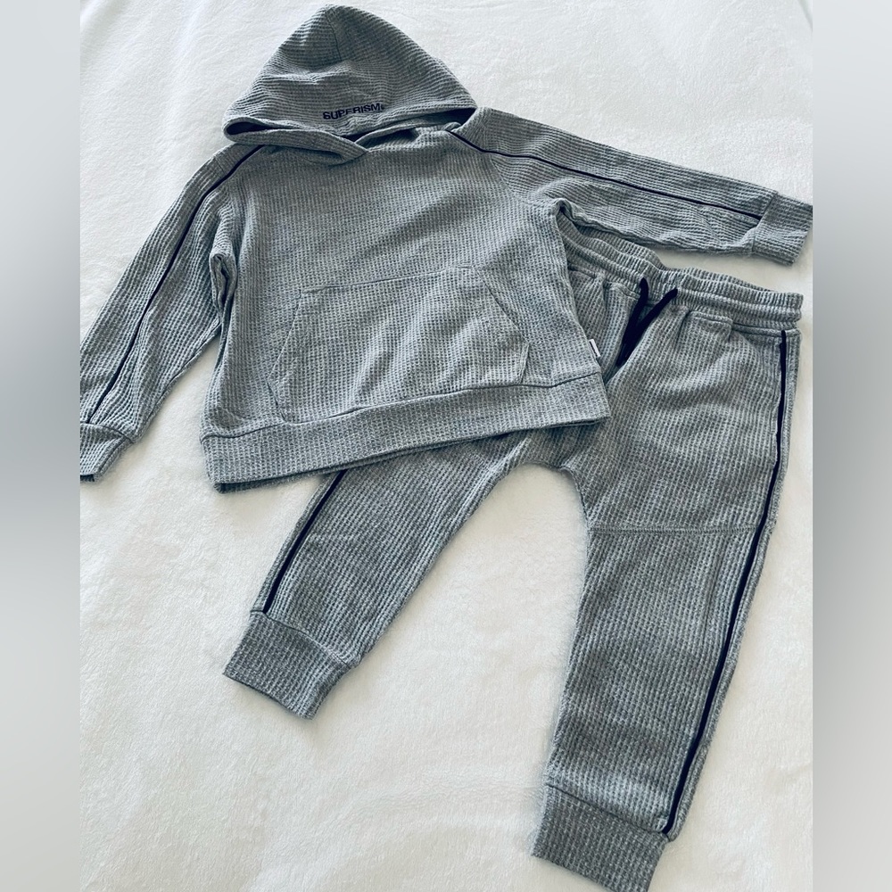 Superism Kids’ Unisex Waffle Sweatshirt Hoodie and Panda pants Set (Pre-Loved)